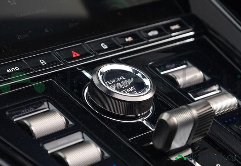 Aston Martin DB12 Black