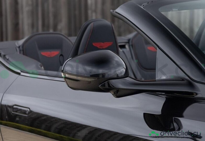 Aston Martin DB12 Black