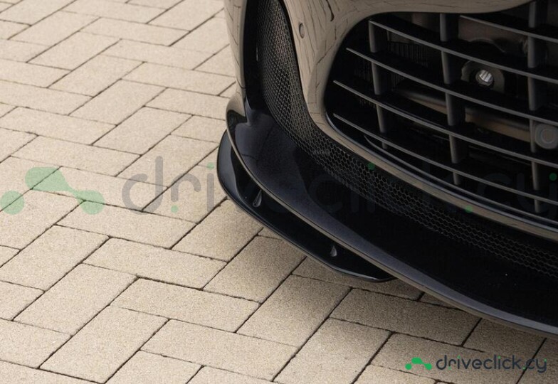 Aston Martin DB12 Black