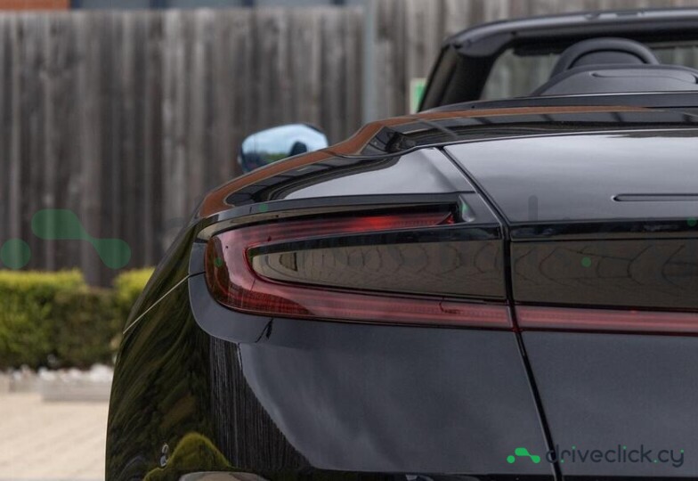 Aston Martin DB12 Black