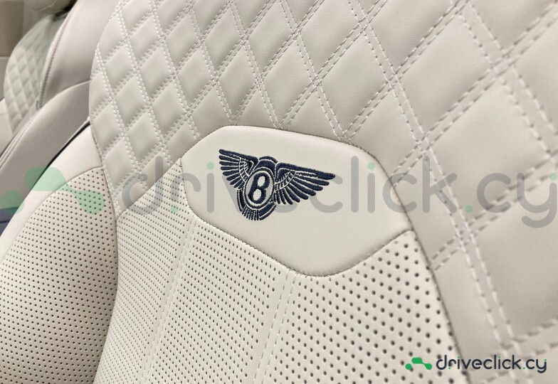 Bentley Bentayga Синий