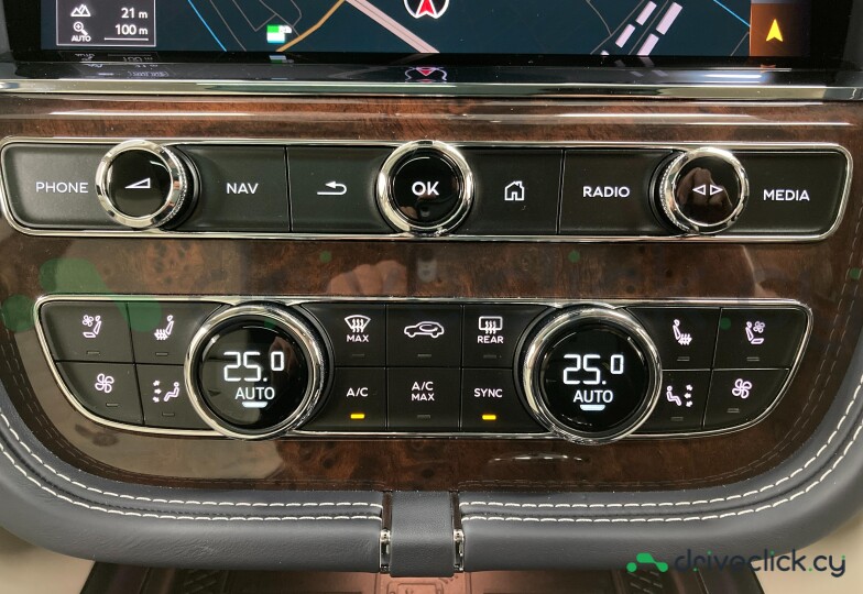 Bentley Bentayga Синий