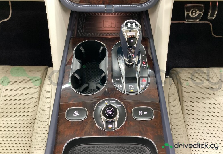 Bentley Bentayga Синий