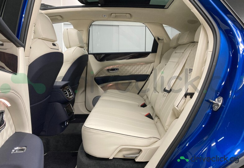 Bentley Bentayga Синий