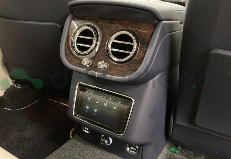 Bentley Bentayga Синий