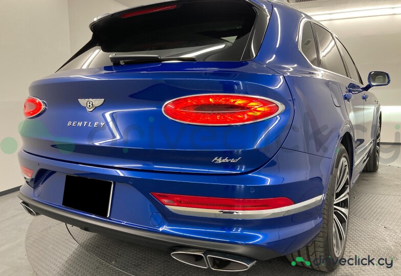 Bentley Bentayga Синий