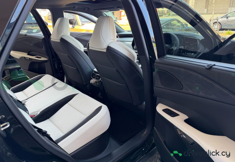 Lexus RX Black