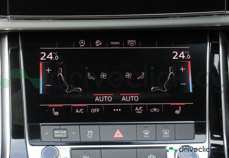 Audi Q7 White