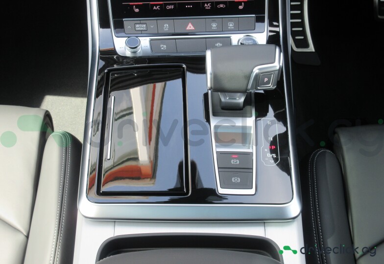 Audi Q7 White