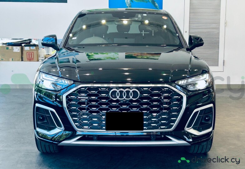 Audi Q5 Sportback Black