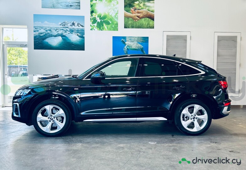 Audi Q5 Sportback Black