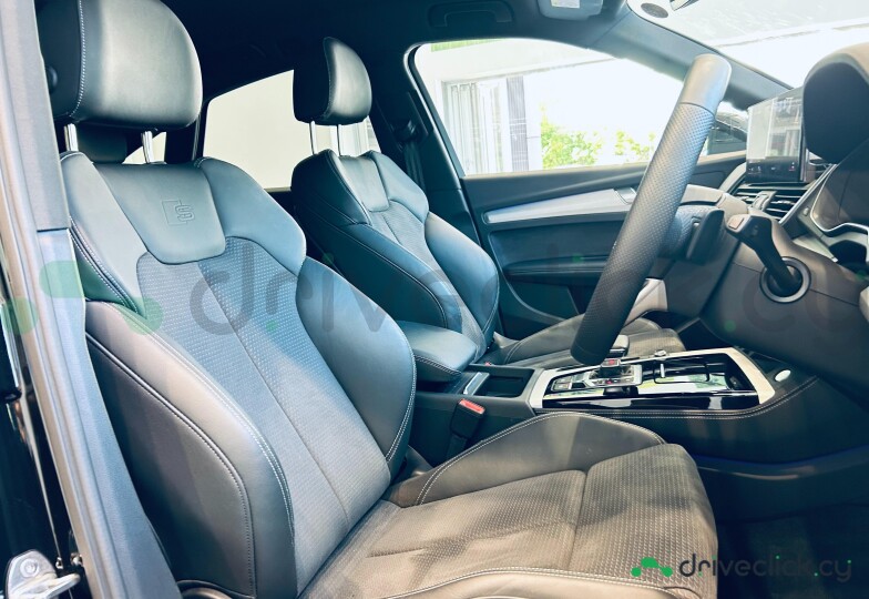 Audi Q5 Sportback Black