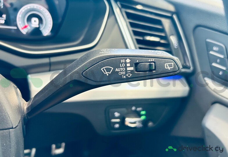 Audi Q5 Sportback Black