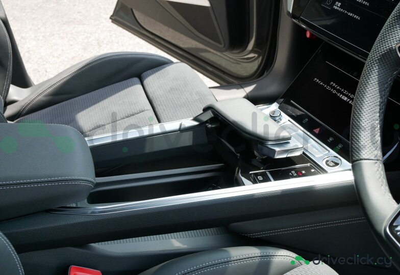 Audi Q8 e-tron Grey