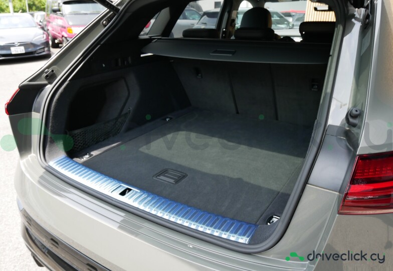 Audi Q8 e-tron Grey