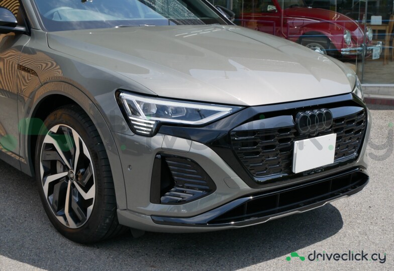 Audi Q8 e-tron Grey