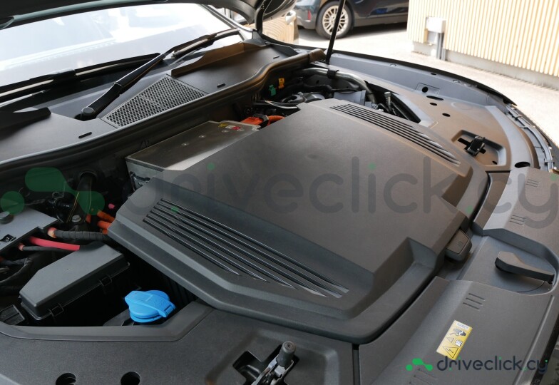 Audi Q8 e-tron Grey