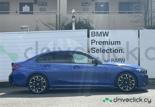 BMW 3 series Blue
