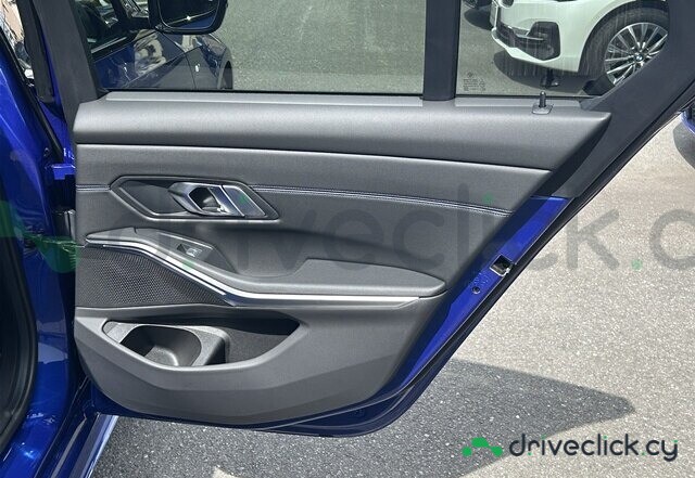 BMW 3 series Blue