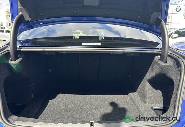 BMW 3 series Blue