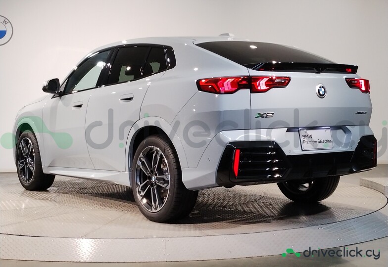 BMW X2 White