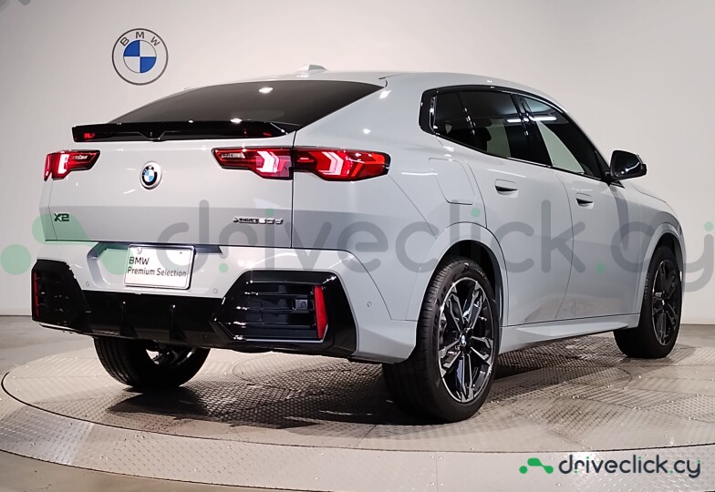 BMW X2 White
