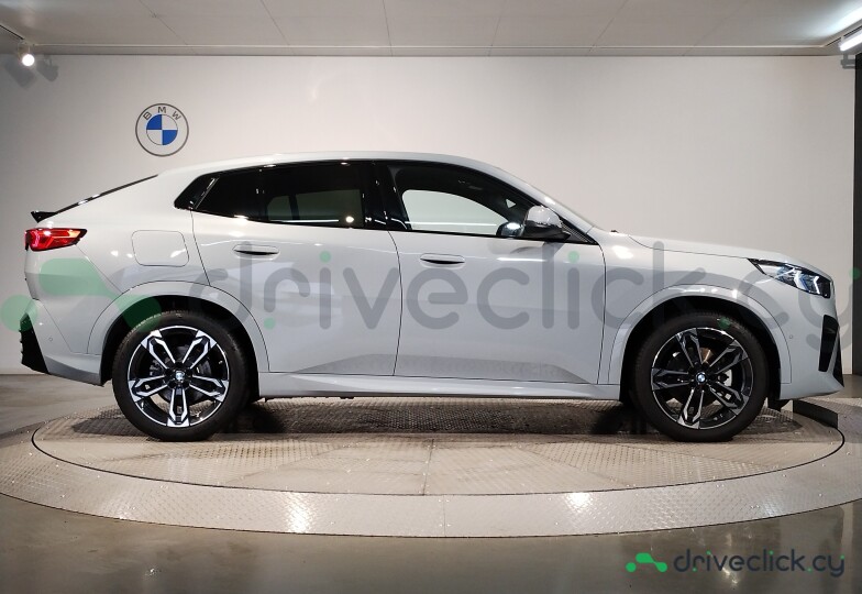 BMW X2 White