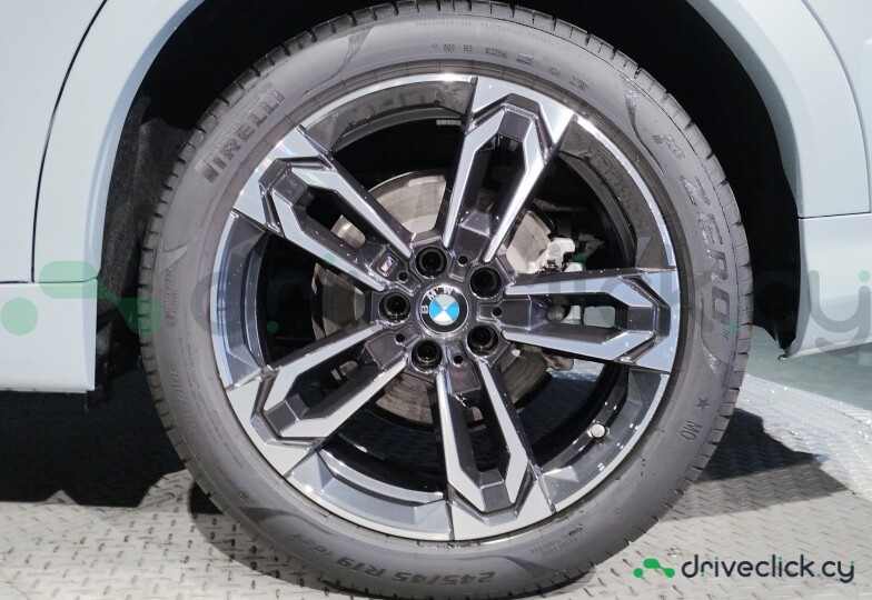 BMW X2 White