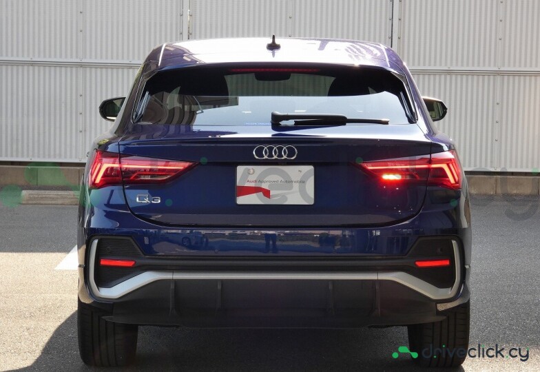 Audi Q3 Sportback Blue