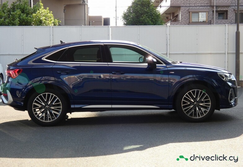 Audi Q3 Sportback Blue