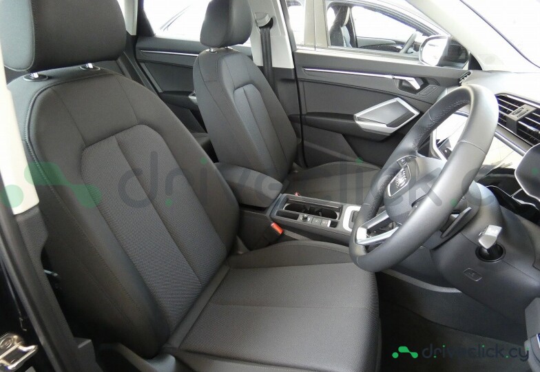 Audi Q3 Black