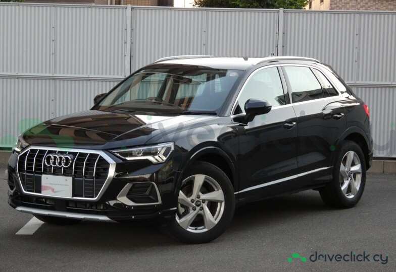 Audi Q3 Black