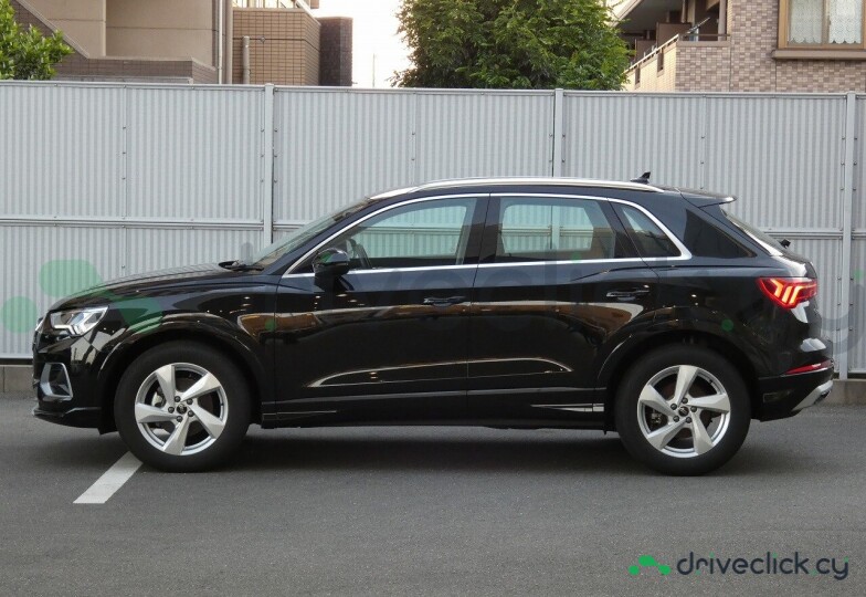Audi Q3 Black