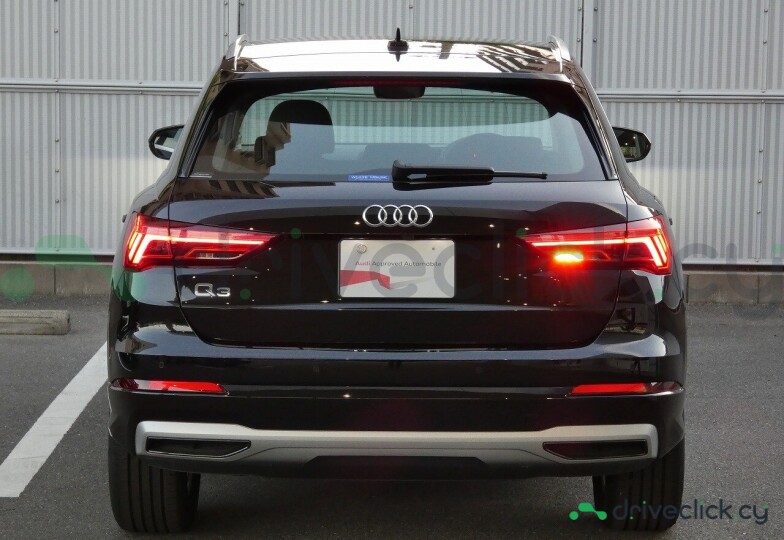 Audi Q3 Black