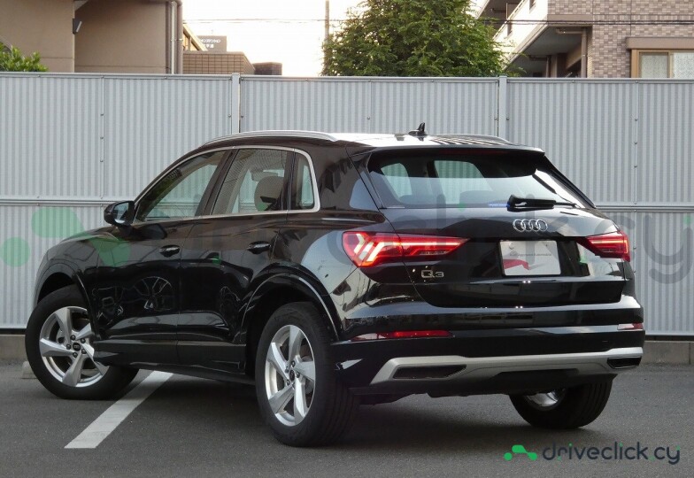 Audi Q3 Black