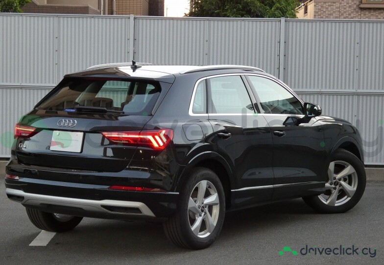 Audi Q3 Black