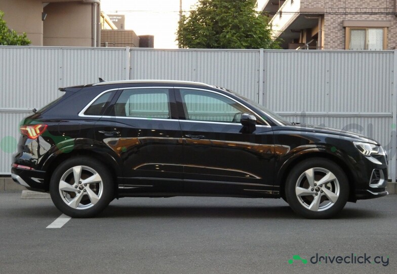 Audi Q3 Black