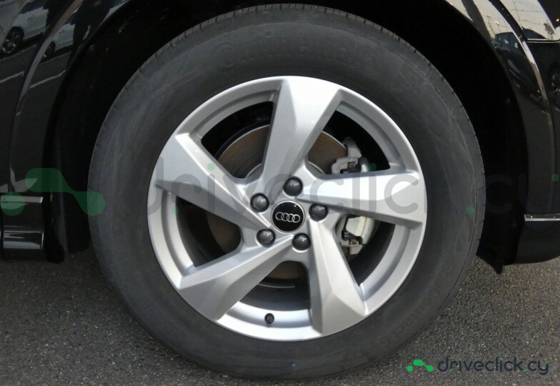 Audi Q3 Black