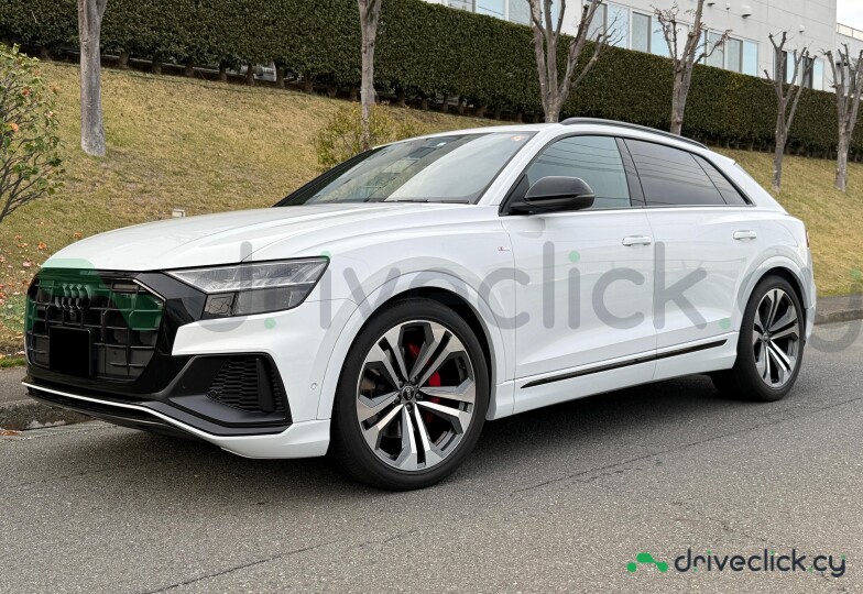 Audi Q8 White