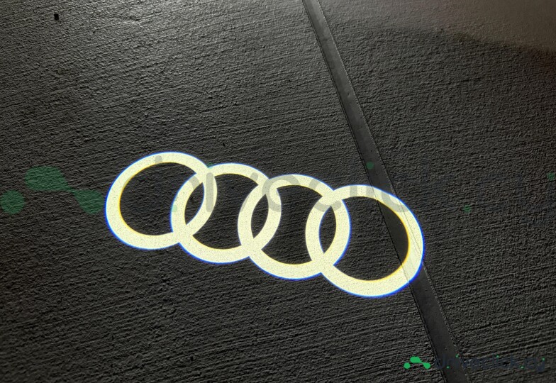 Audi Q8 White