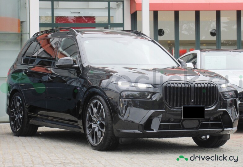 BMW X7 Black