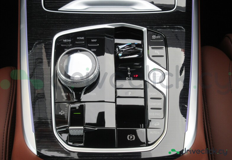 BMW X7 Black