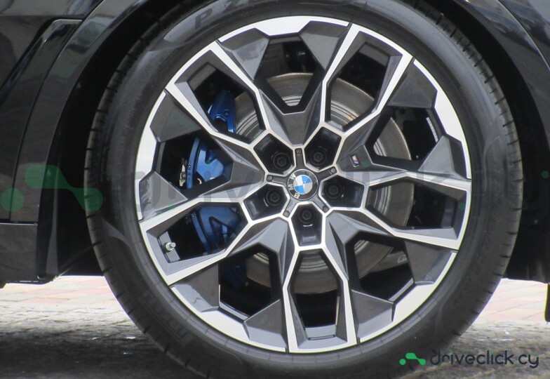 BMW X7 Black