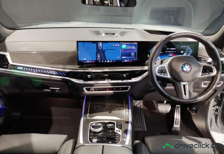 BMW X7 White