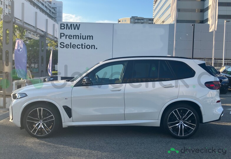 BMW X5 White