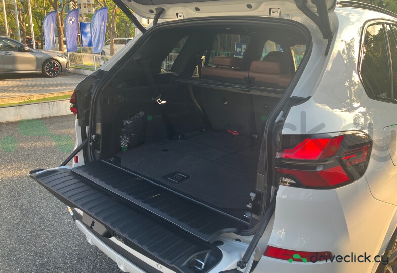 BMW X5 White
