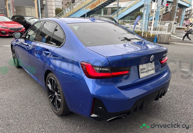 BMW 3 series Blue