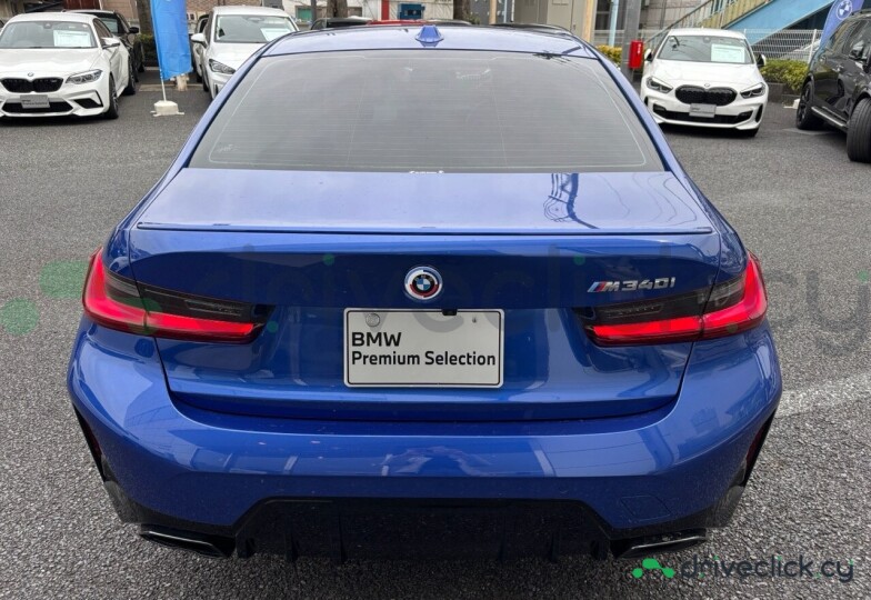 BMW 3 series Blue