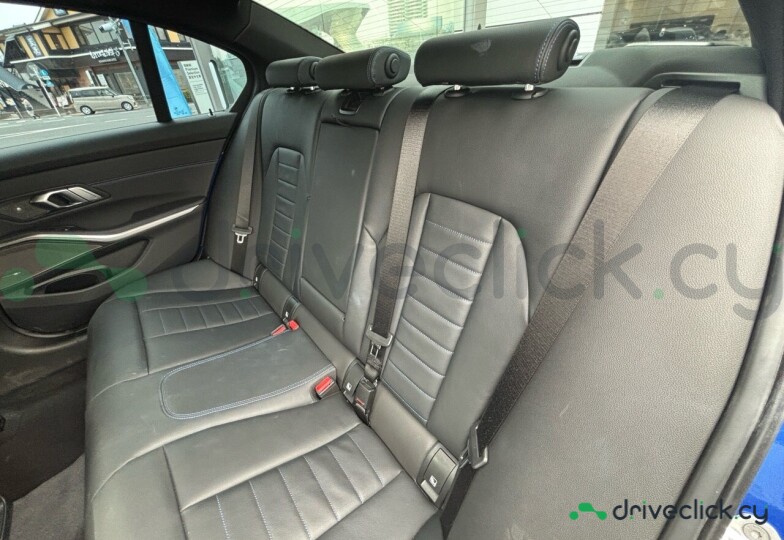 BMW 3 series Blue