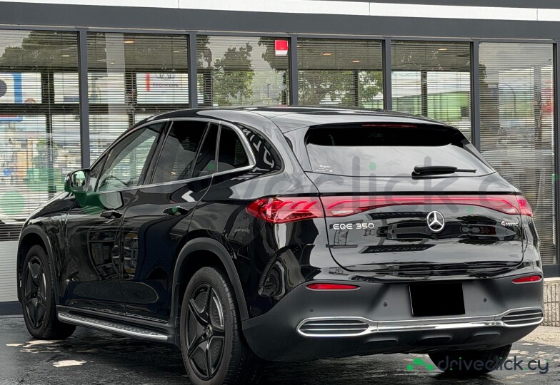 Mercedes EQE SUV Черный